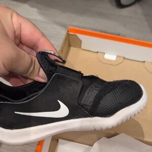 Nike Kids Black & White Slip-On Sneaker